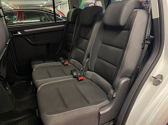 Volkswagen Touran 20 of 23