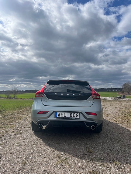 Volvo V40 6 of 12
