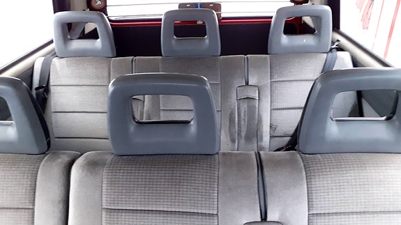 Volkswagen Caravelle 3 of 5