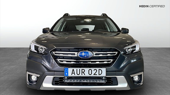 Subaru Outback 2 of 5