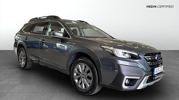 Subaru Outback 3 of 5