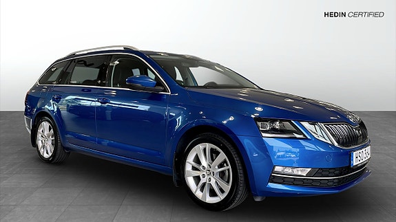 Skoda Octavia 3 of 5
