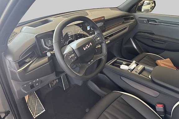 Kia EV9 7 of 22