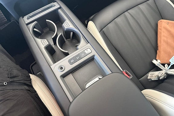 Kia EV9 15 of 22
