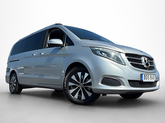 Mercedes-Benz V250 d 28 of 30