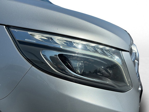 Mercedes-Benz V250 d 27 of 30
