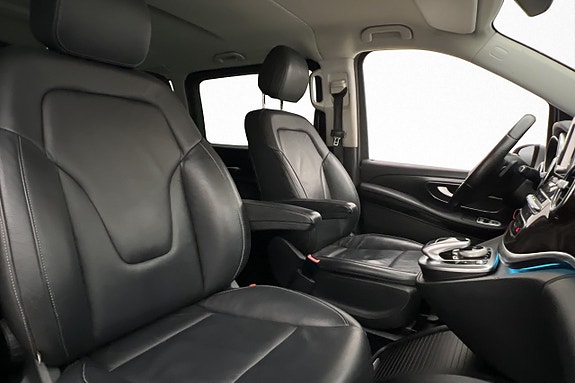Mercedes-Benz V250 d 11 of 30