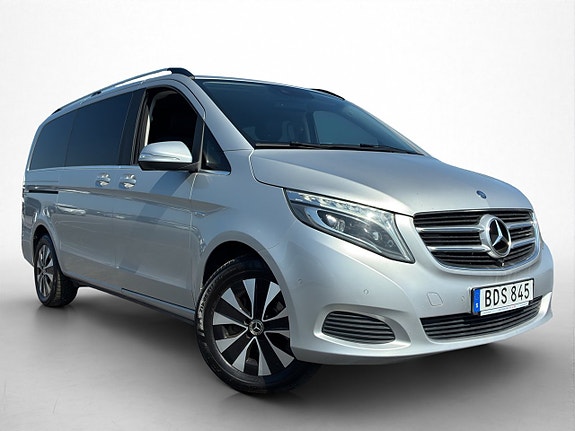 Mercedes-Benz V250 d 3 of 30