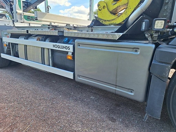 Scania R590 LB6x4 5 of 18