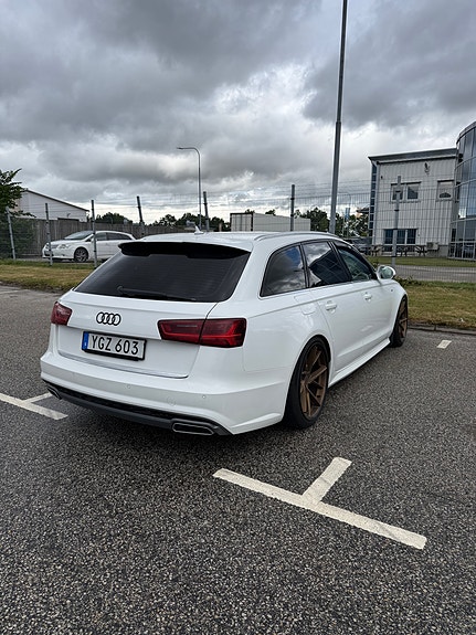 Audi A6 2 of 7