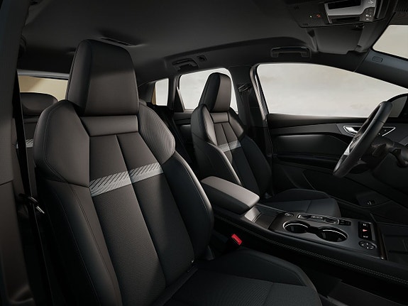 Audi Q4 e-tron 6 of 7