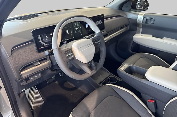 Kia EV3 7 of 19