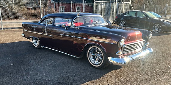 Chevrolet 210 2 of 5