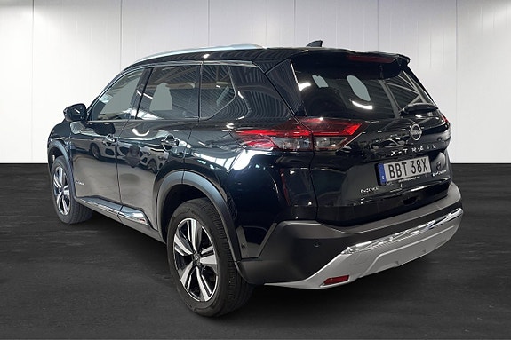 Nissan X-Trail 3 of 5