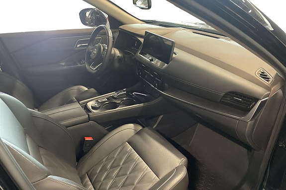 Nissan X-Trail 9 of 21