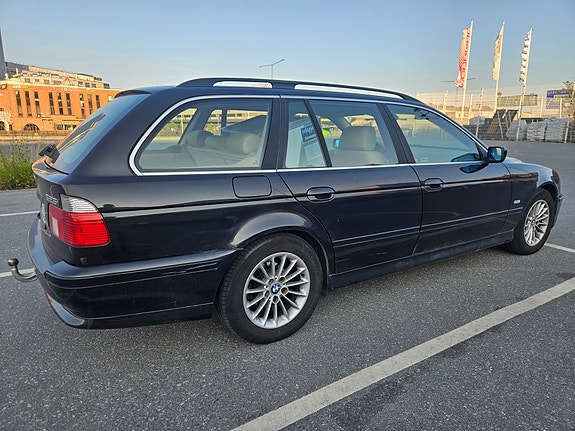 BMW 525 4 of 5