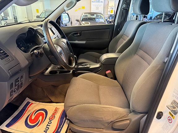 Toyota HiLux 6 of 18