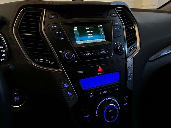 Hyundai Santa Fe 11 of 22