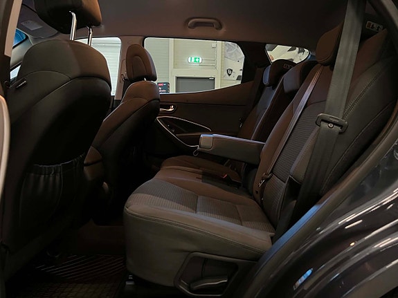Hyundai Santa Fe 21 of 22