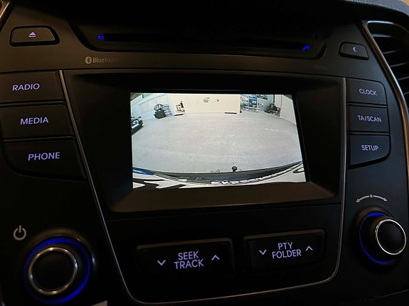 Hyundai Santa Fe 13 of 22