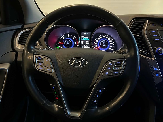 Hyundai Santa Fe 10 of 22