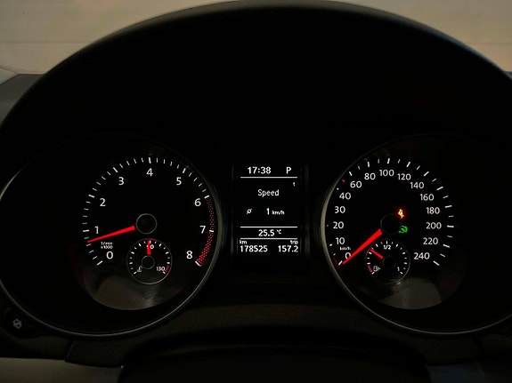Volkswagen Golf VI 13 of 19