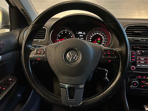 Volkswagen Golf VI 10 of 19