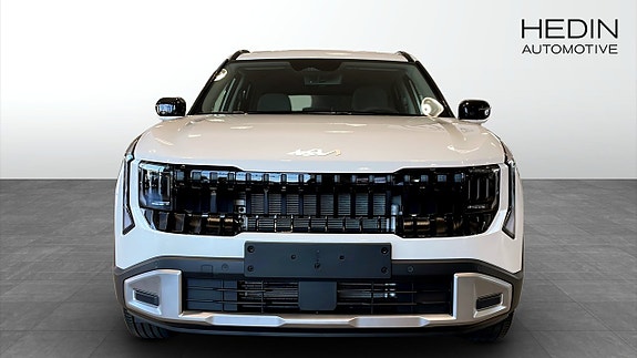 Kia Seltos 2 of 5