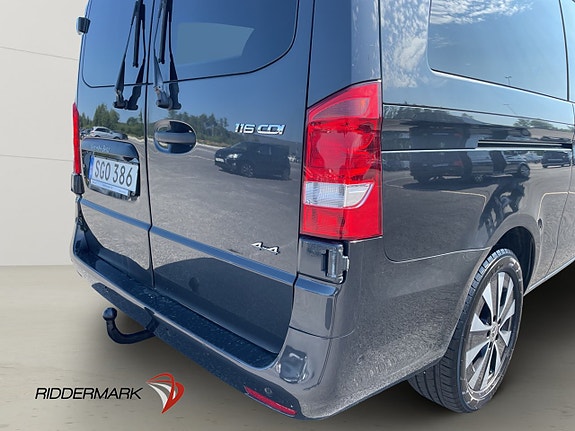 Mercedes-Benz eVito Tourer 13 of 30