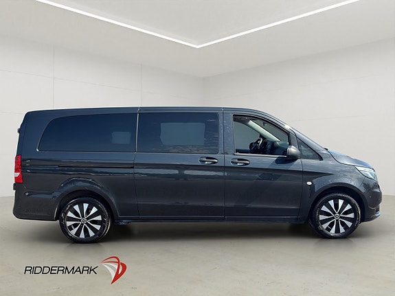 Mercedes-Benz eVito Tourer 2 of 5