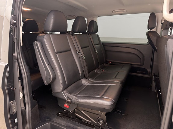 Mercedes-Benz eVito Tourer 29 of 30