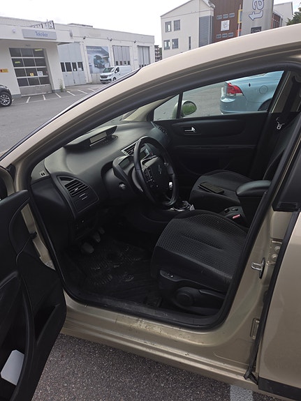 Citroen C4 5 of 5