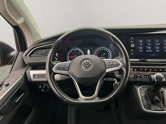 Volkswagen Multivan 18 of 30