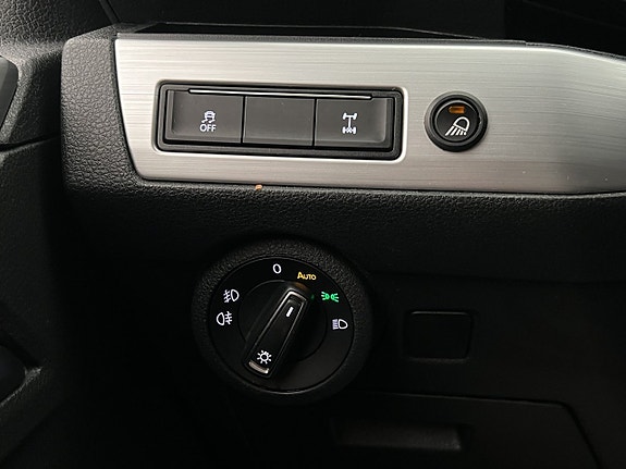Volkswagen Multivan 14 of 30