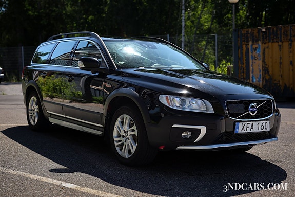 Volvo XC70 3 of 5