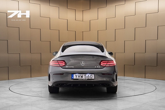 Mercedes-Benz C43 4 of 5