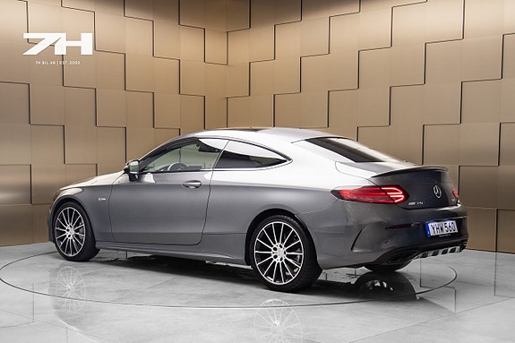 Mercedes-Benz C43 3 of 5