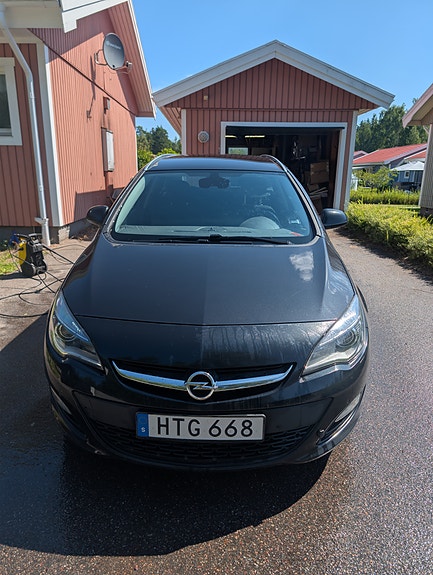 Opel Astra 4 of 5