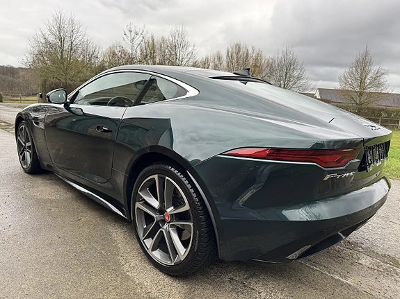 Jaguar F-TYPE 4 of 5