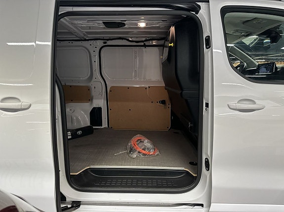 Toyota Proace 8 of 12