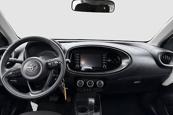 Toyota Aygo X 10 of 12