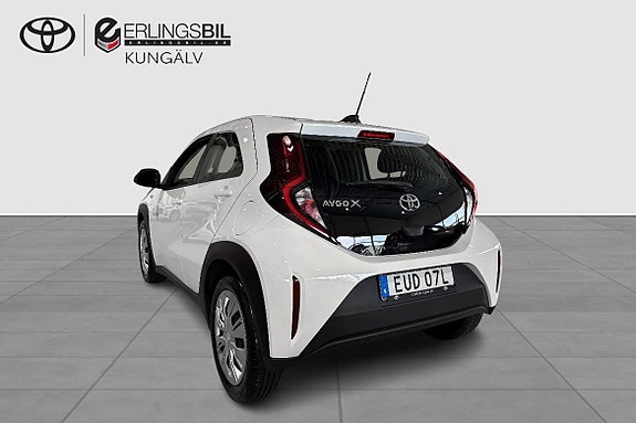 Toyota Aygo X 3 of 12