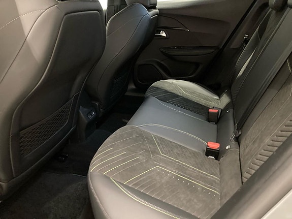 Peugeot 2008 6 of 15