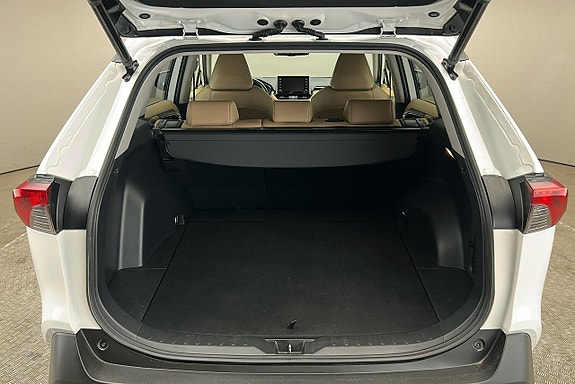 Toyota RAV4 14 of 27