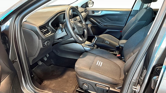 Ford Focus 12 of 12