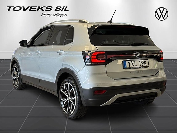 Volkswagen T-Cross 3 of 5