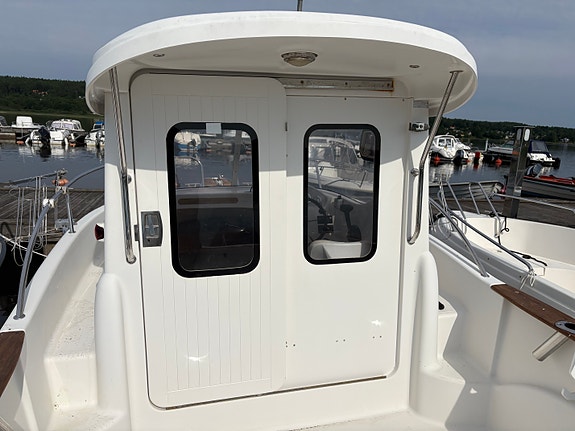 Quicksilver 640 pilothouse 5 of 5