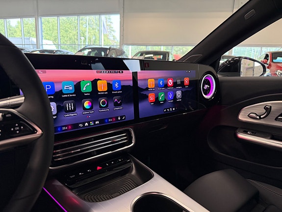 Mercedes-Benz CLA350 16 of 19