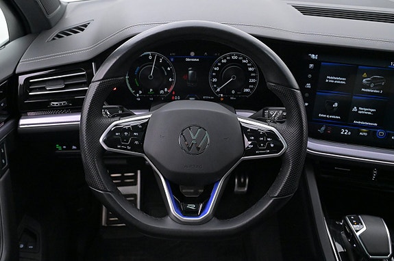 Volkswagen Touareg 7 of 27