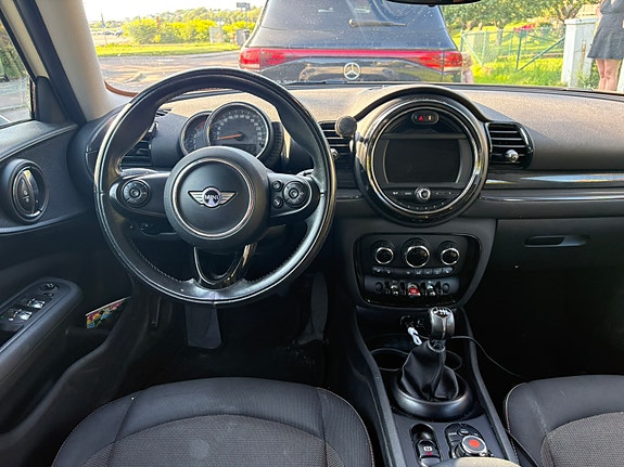 MINI Cooper 6 of 11